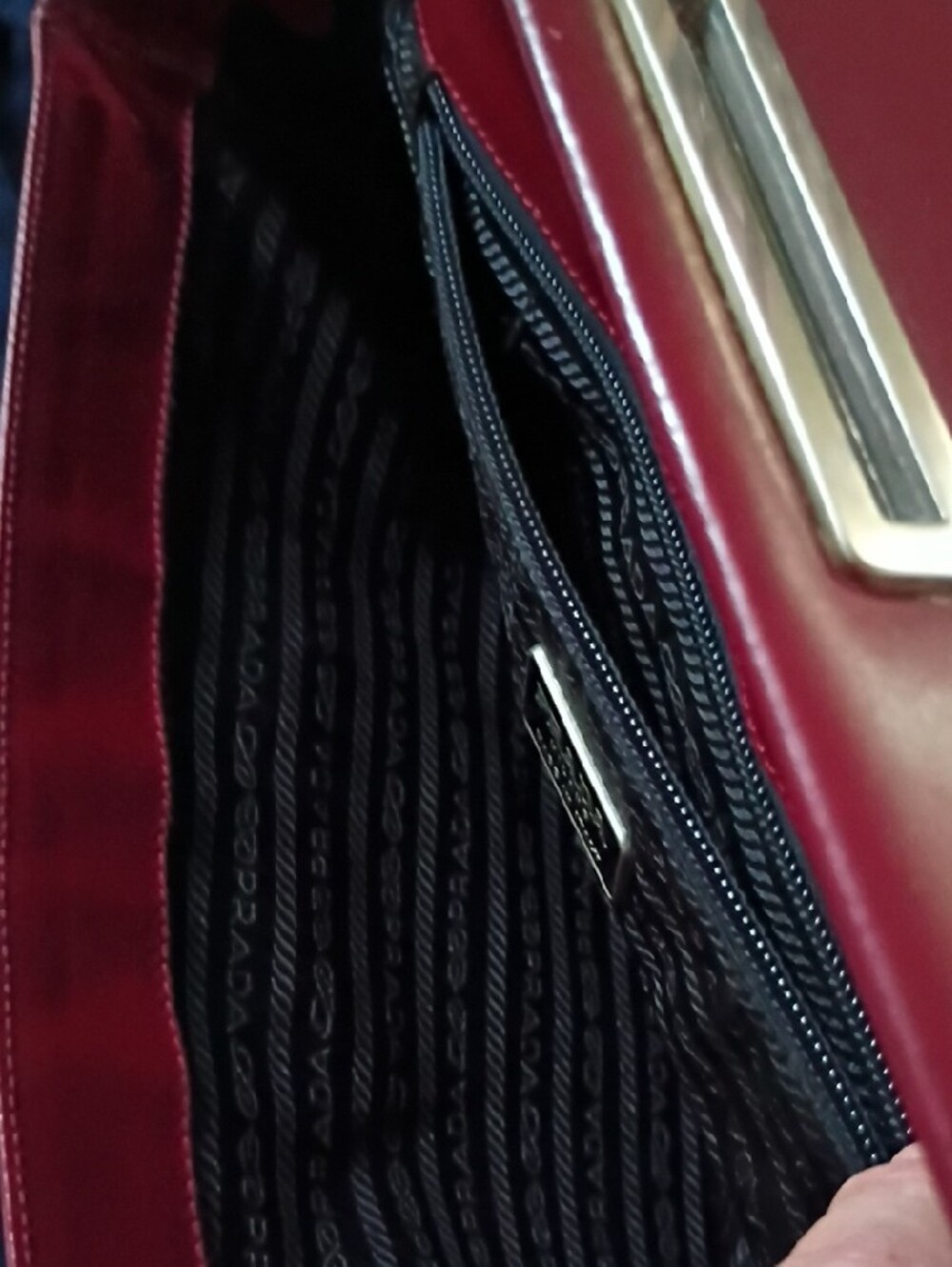 Prada Vitello Lissato Top Handle Bag in a rich Borolo (burgandy) - Picture 5 of 11